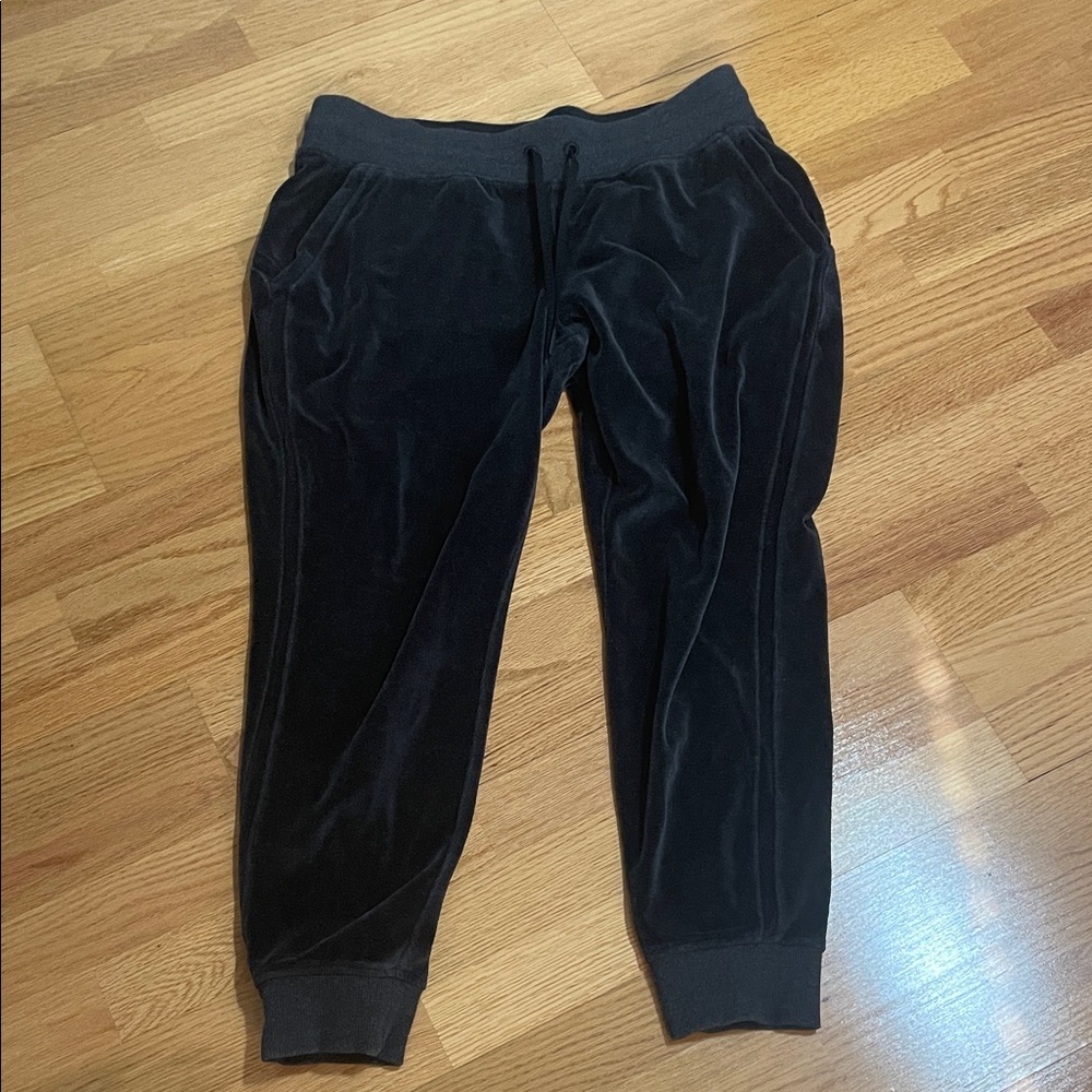 12 Lululemon Athletica grayish blackish joggers  Pants